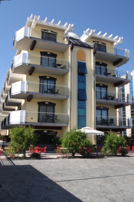 Rama Palace Hotel Casalnuovo Di Napoli Exterior photo